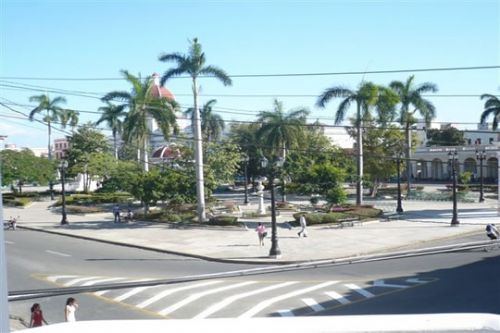 'Vista del parque Marti.' Casas particulares are an alternative to hotels in Cuba.