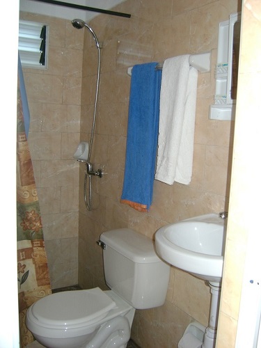 'Bathroom 1' Casas particulares are an alternative to hotels in Cuba.