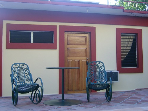 'Frente de la habitacion 1' Casas particulares are an alternative to hotels in Cuba.