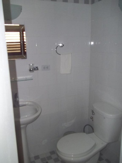 'Bathroom 2' 