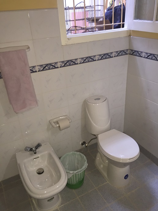 'Bathroom 1' Casas particulares are an alternative to hotels in Cuba.