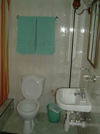 'Bathroom2' 