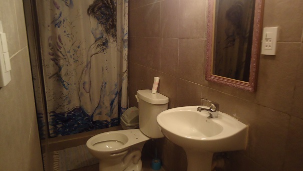 'Bathroom 1' 