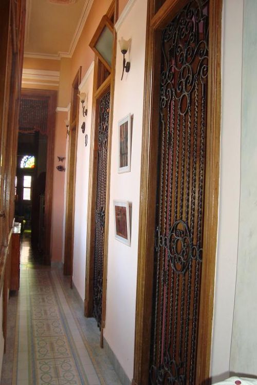 'hall' Casas particulares are an alternative to hotels in Cuba.