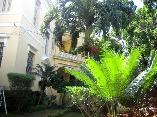 'front' Casas particulares are an alternative to hotels in Cuba.