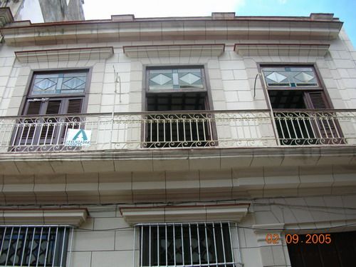 'Frente casa' Casas particulares are an alternative to hotels in Cuba.