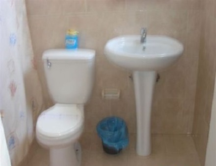 'Bathroom 1' 