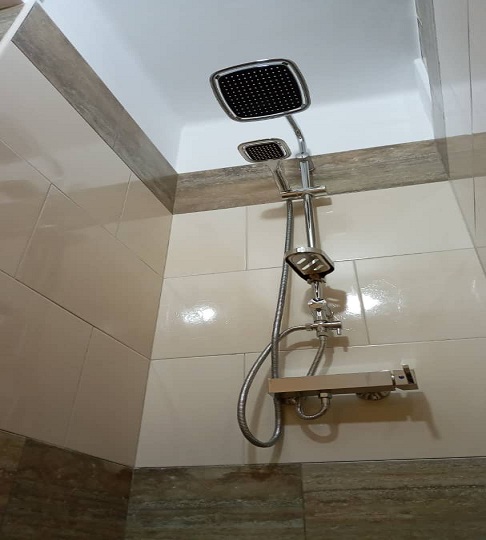 'Bathroom Shower 3' Casas particulares are an alternative to hotels in Cuba.