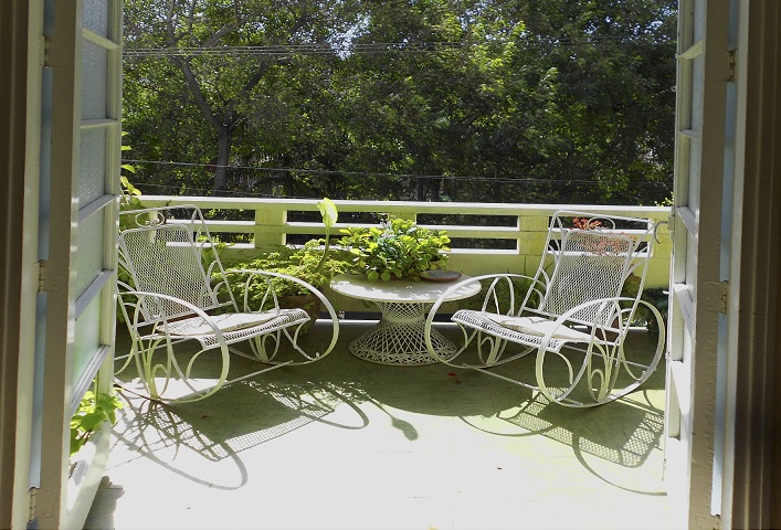 'Balcon' Casas particulares are an alternative to hotels in Cuba.