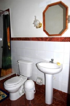 'Bathroom 2' Casas particulares are an alternative to hotels in Cuba.