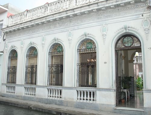 'House front' Casas particulares are an alternative to hotels in Cuba.