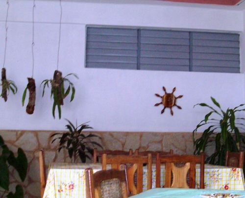 'dinning' Casas particulares are an alternative to hotels in Cuba.