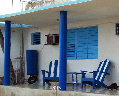 'front' Casas particulares are an alternative to hotels in Cuba.