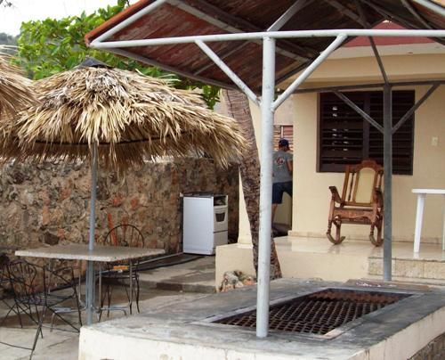 'grill' Casas particulares are an alternative to hotels in Cuba.