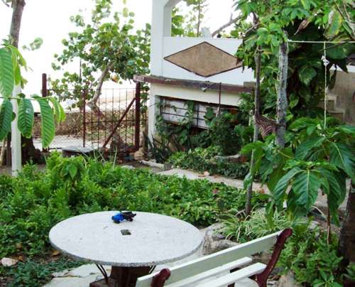 'front' Casas particulares are an alternative to hotels in Cuba.