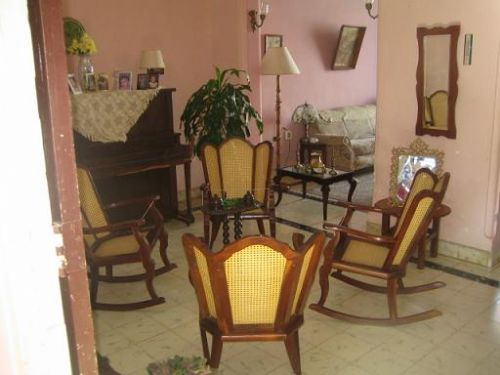 'Livinng room3' Casas particulares are an alternative to hotels in Cuba.