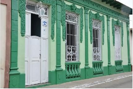 'Frente de la casa' Casas particulares are an alternative to hotels in Cuba.