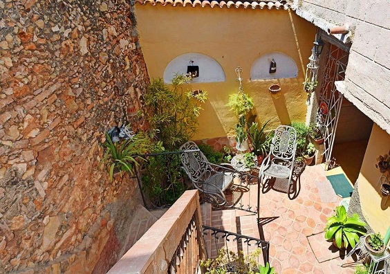 'Patio' Casas particulares are an alternative to hotels in Cuba.