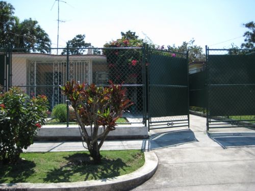 'Independent 2 rooms house' Casas particulares are an alternative to hotels in Cuba.